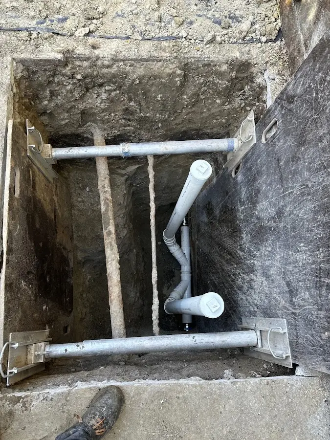 Experienced plumber completing Gas Line Repair work in Chain Lake